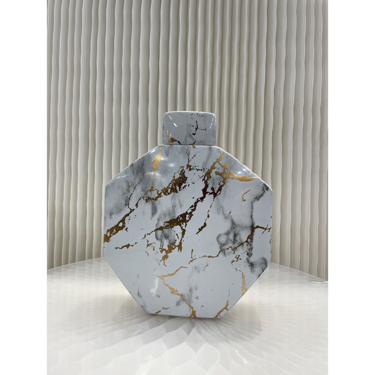 Aurelia Vase